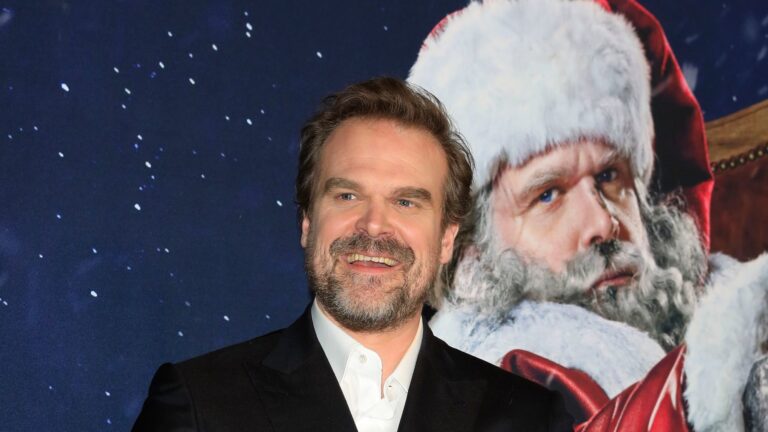 David Harbour Announces Completion of His Filming